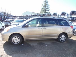 2004 TOYOTA SIENNA LE GOLD 3.3L AT Z17964